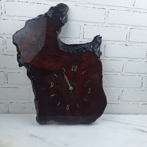 Vintage/Pre-Owned*Schellacked/Shiny Tree Trunk/Chunk/Piece Wall Clock* READ